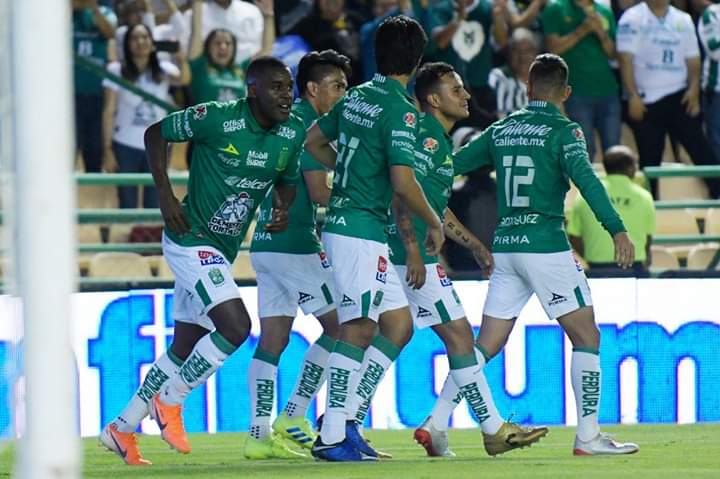 C9F26FEE 63A5 44A8 A1EE C6928396B8F9