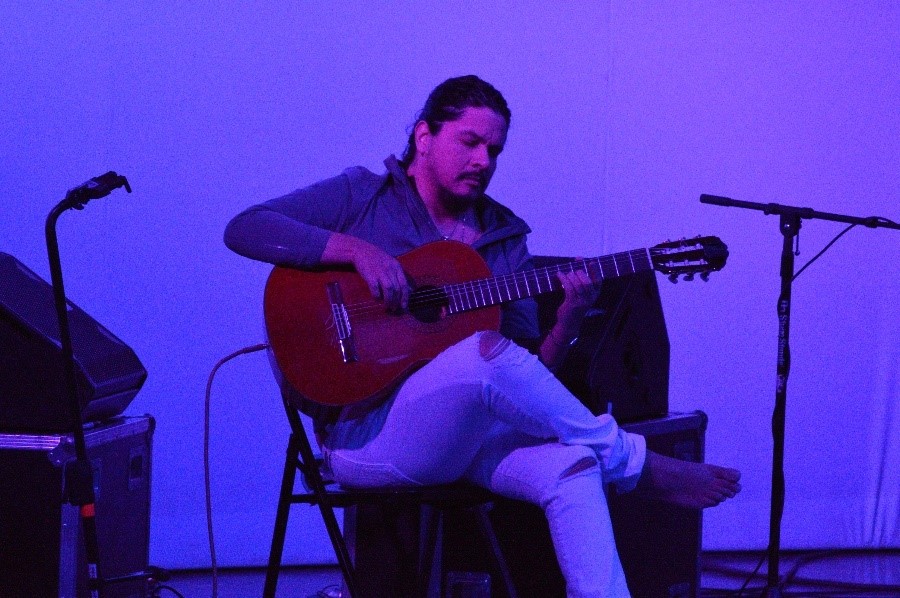 NHGVIUJ